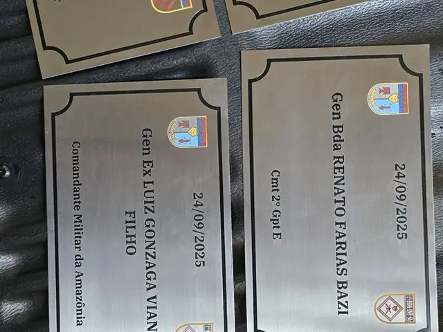 Placas e sinalização
